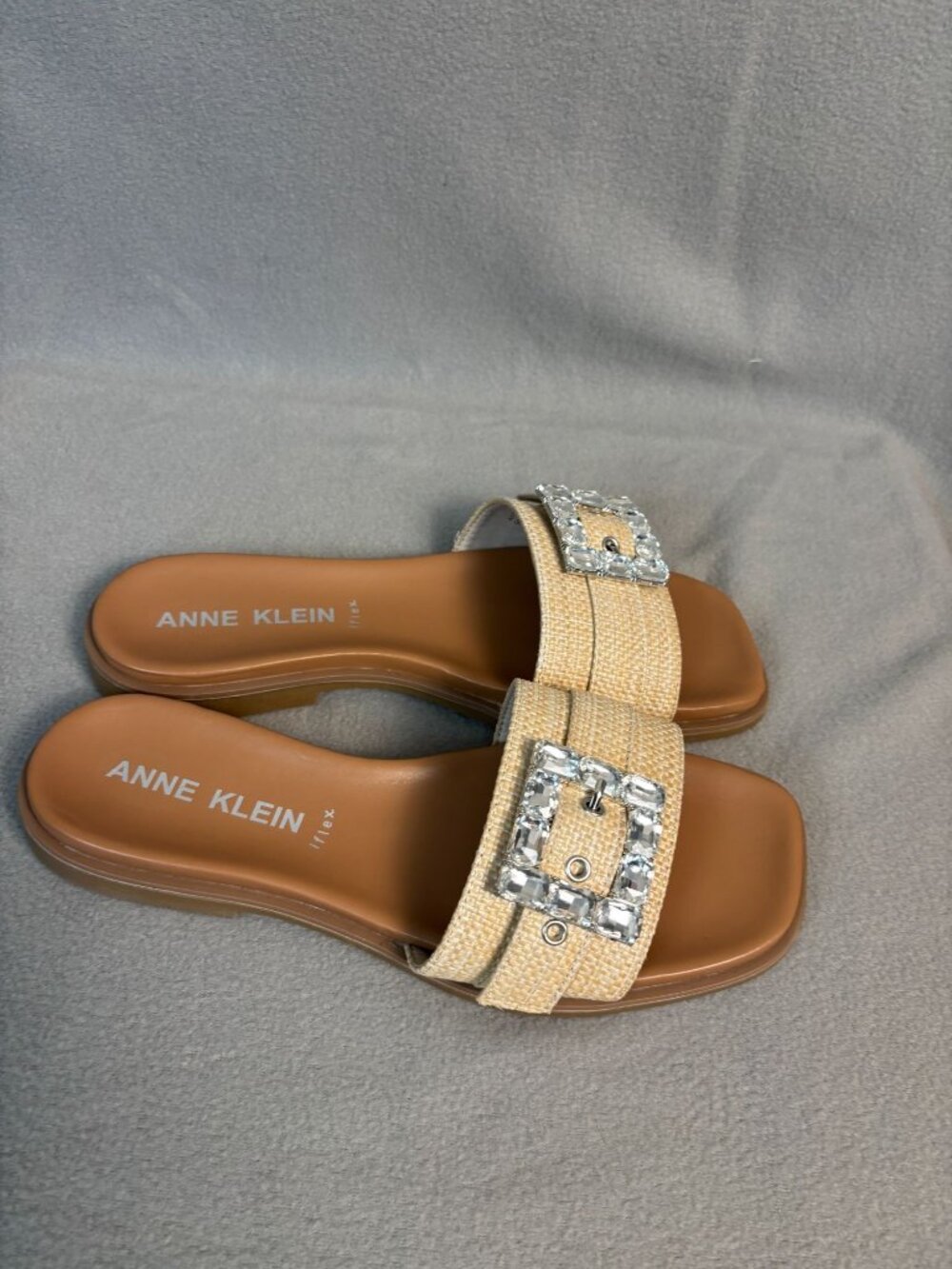 Anne Klein Capara Sandals Raffia Buckle With Crystal Accents Size 9M Beige NWOB. - Picture 3 of 8